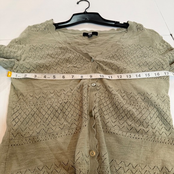 Frye Womens Pointelle Knit Scalloped Cardigan Sweater Beige Size M 100% cotton - Picture 6 of 12